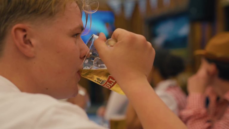 Oktoberfest at Skemmtigarðurinn, Reykjavík – photo 7